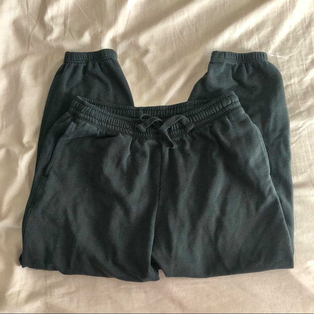 Richer Poorer Washed Black Sweatpants